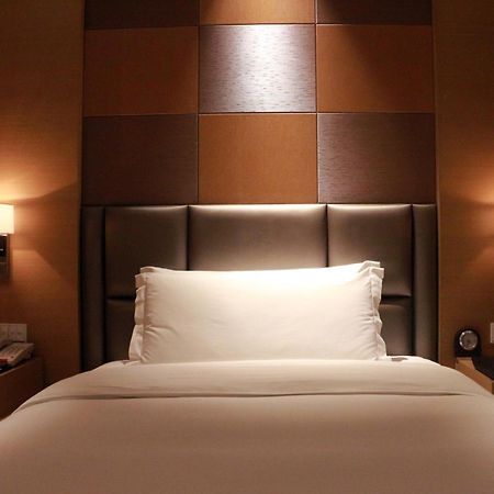 Movenpick Hotel Эньши Экстерьер фото