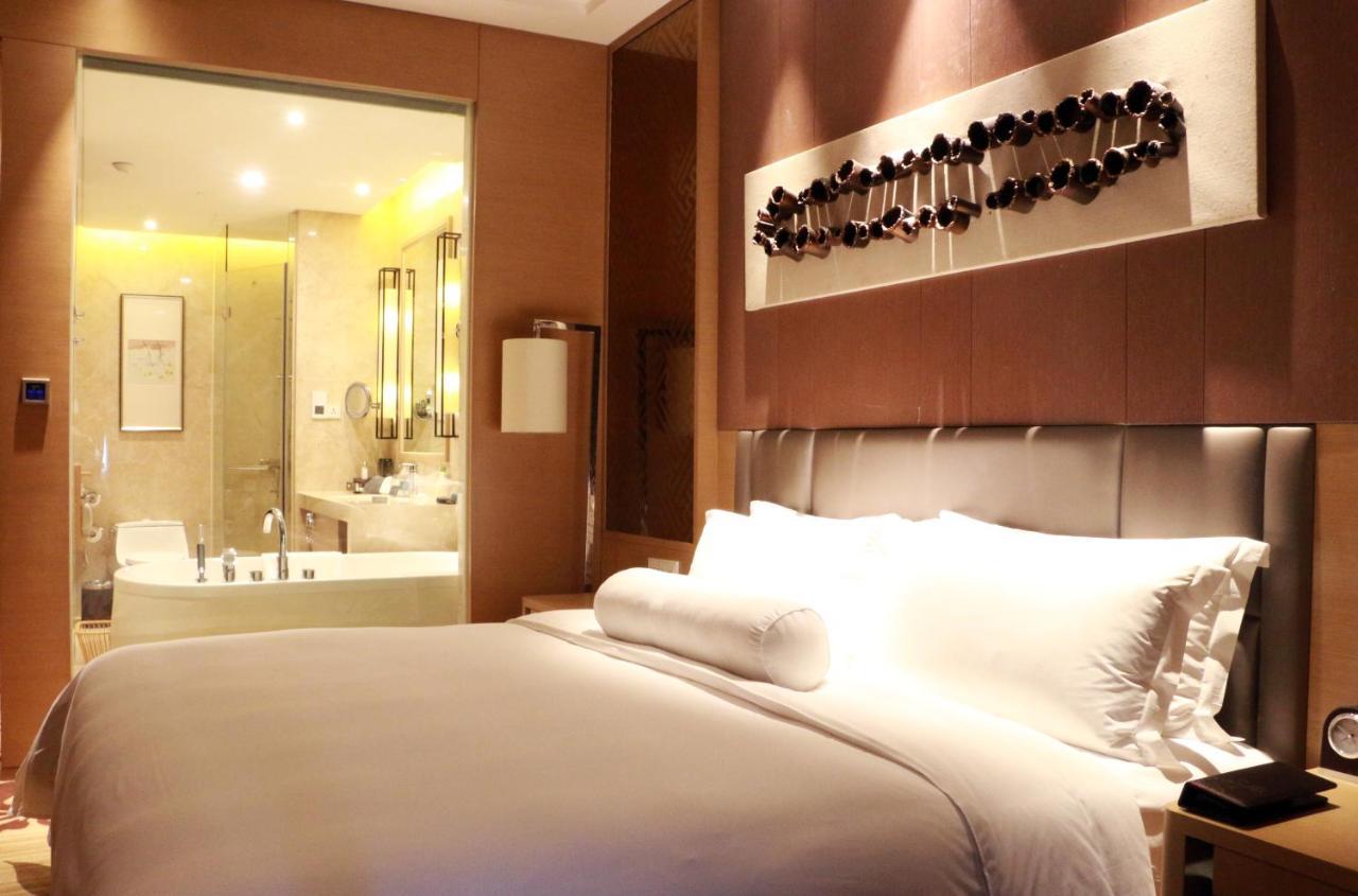 Movenpick Hotel Эньши Экстерьер фото