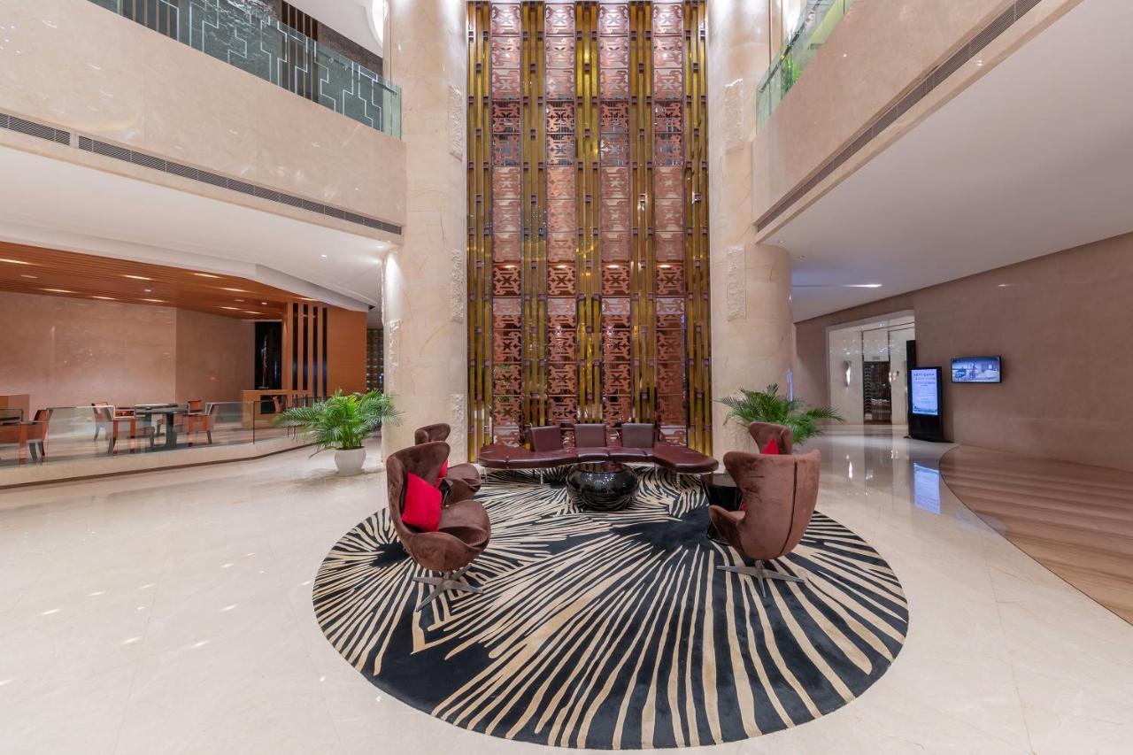 Movenpick Hotel Эньши Экстерьер фото