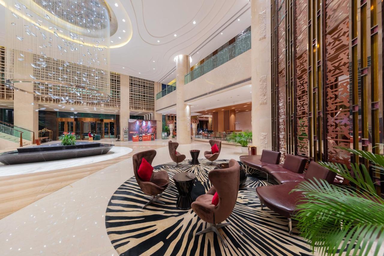 Movenpick Hotel Эньши Экстерьер фото