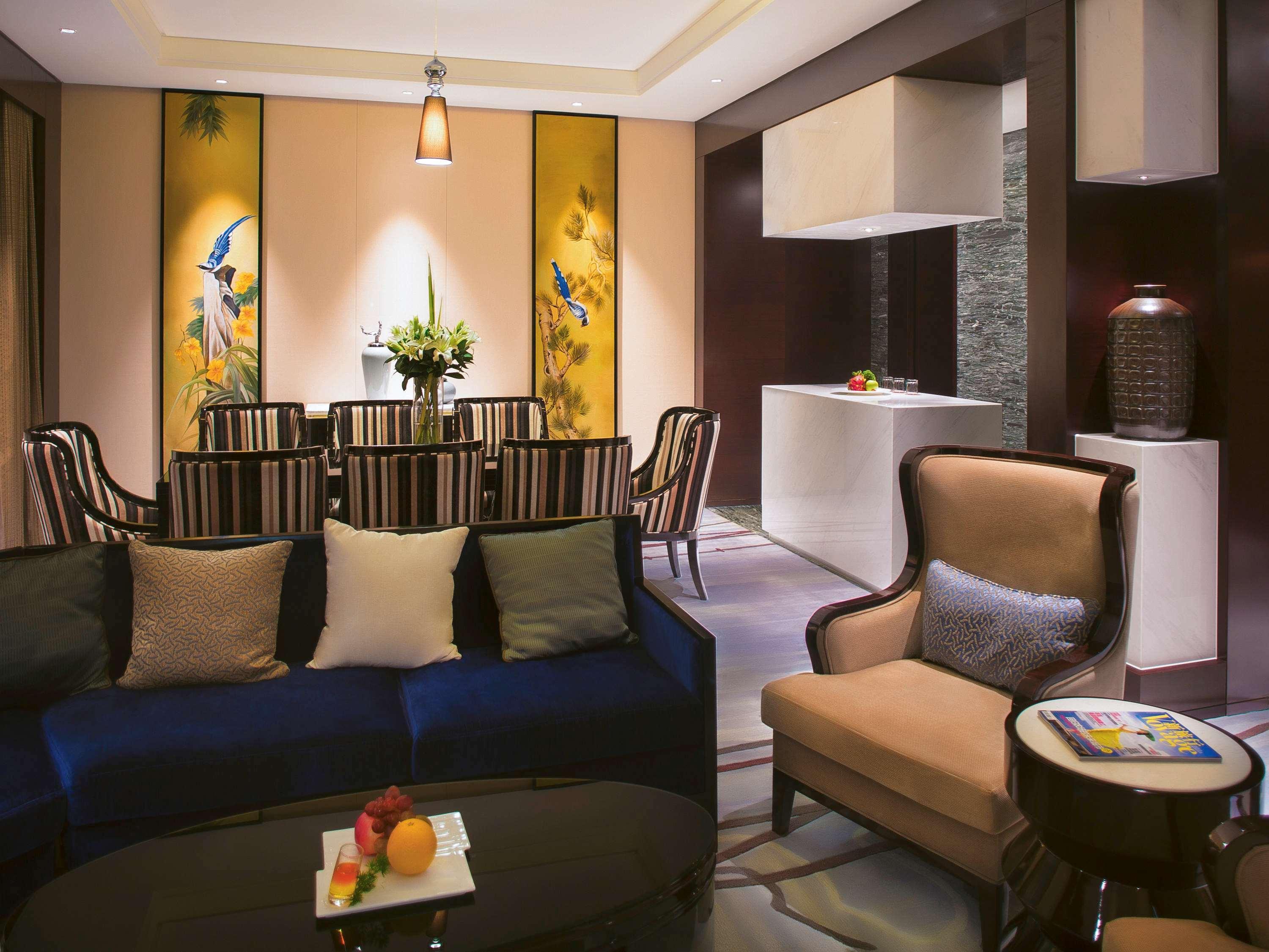 Movenpick Hotel Эньши Экстерьер фото