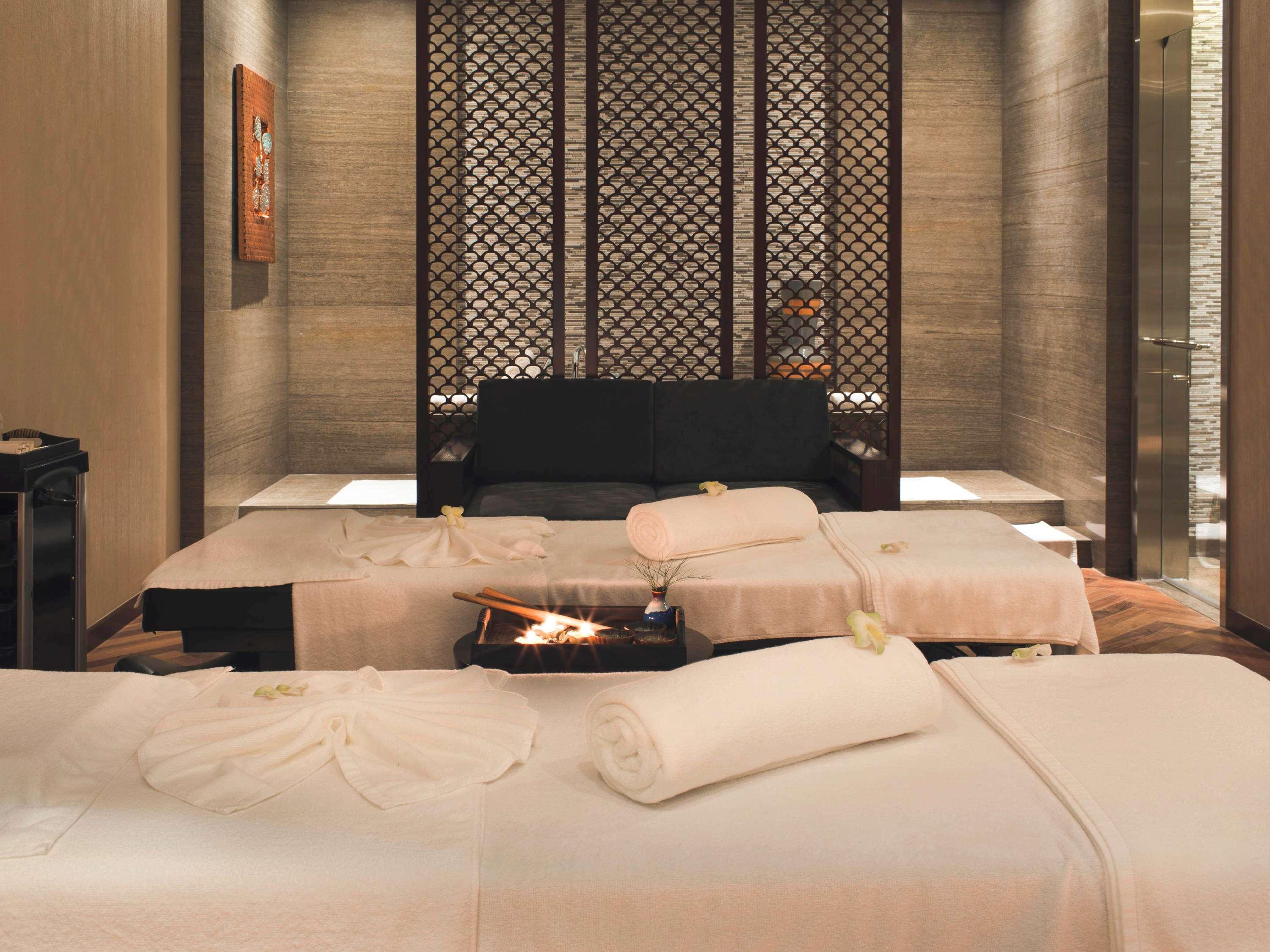 Movenpick Hotel Эньши Экстерьер фото