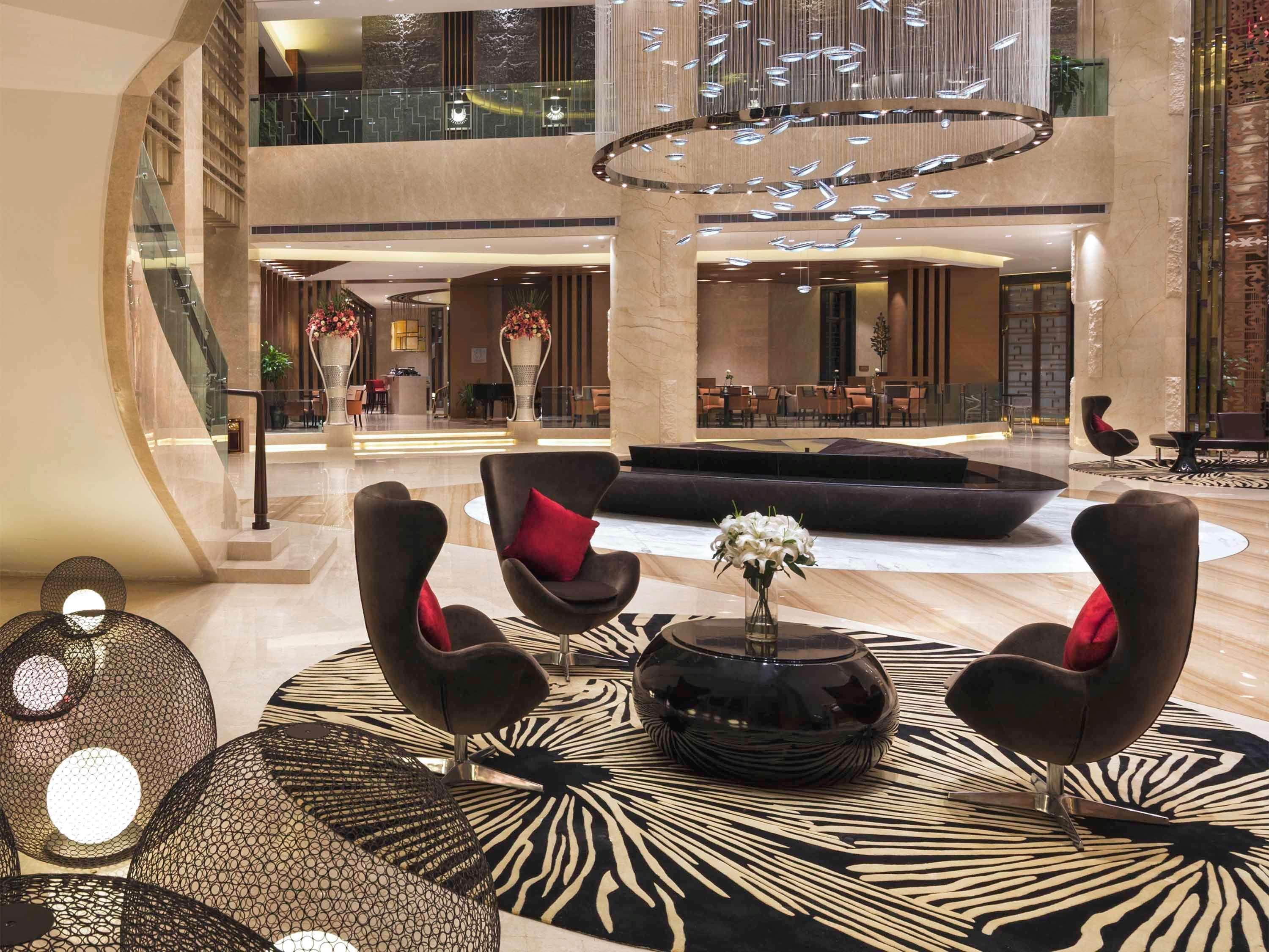 Movenpick Hotel Эньши Экстерьер фото
