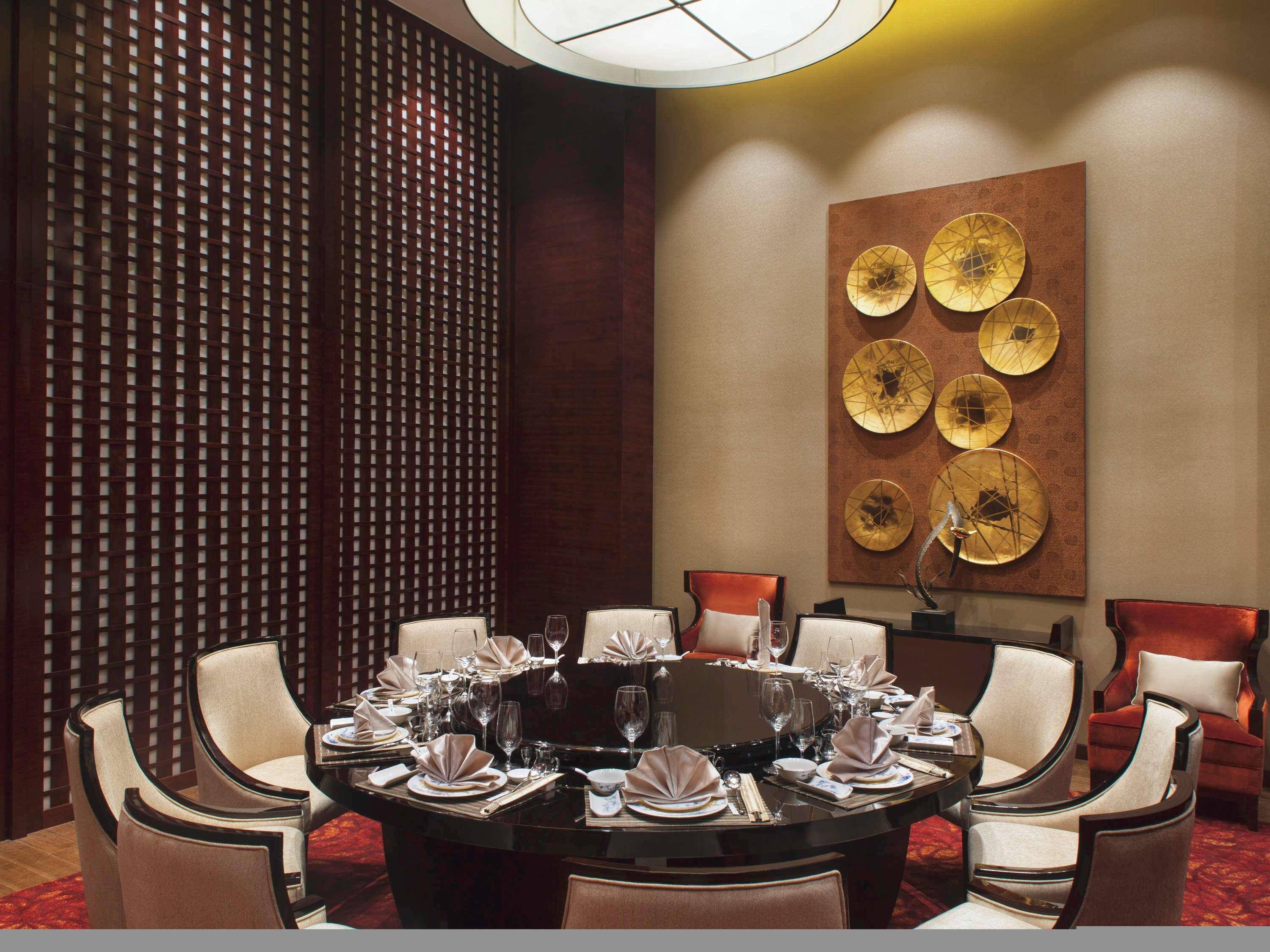 Movenpick Hotel Эньши Экстерьер фото