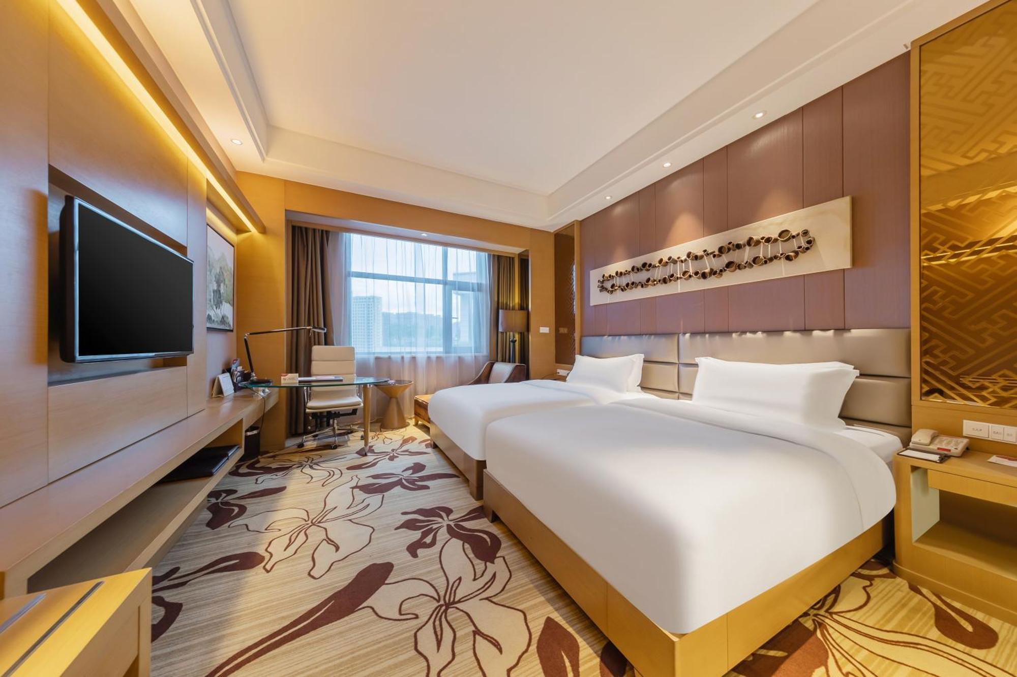 Movenpick Hotel Эньши Экстерьер фото
